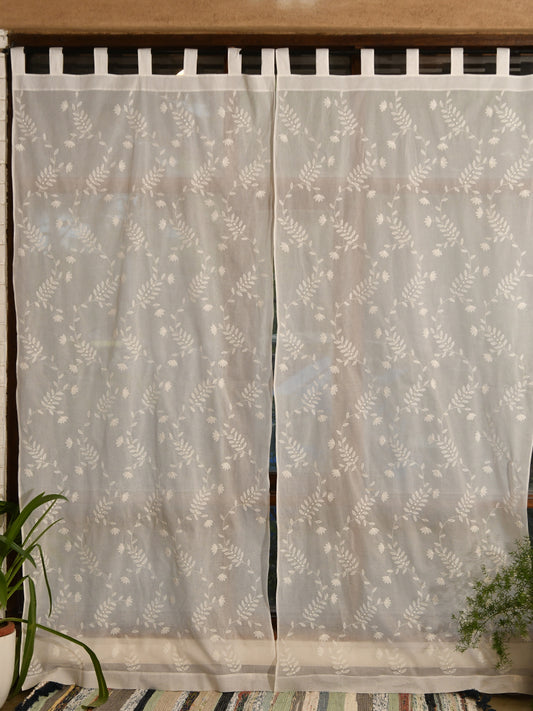 Applique Leaves Curtain : White